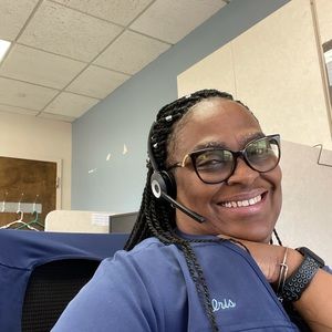 Meet your Posher, Iris